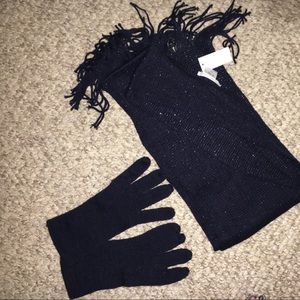 Scarf and glove set